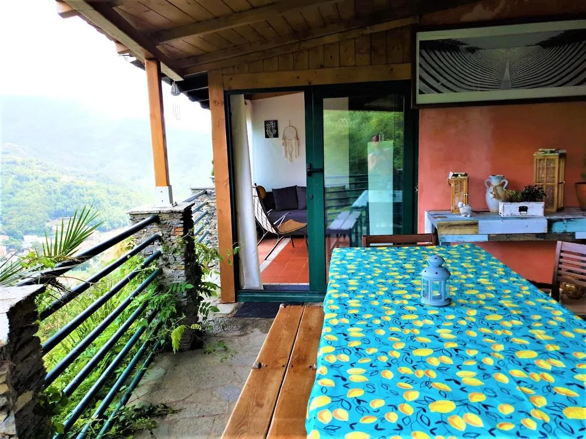 Casa Cristina 2C - Private Free Parking, Wi-Fi Apartment Casarza Ligure 0*,  Italy